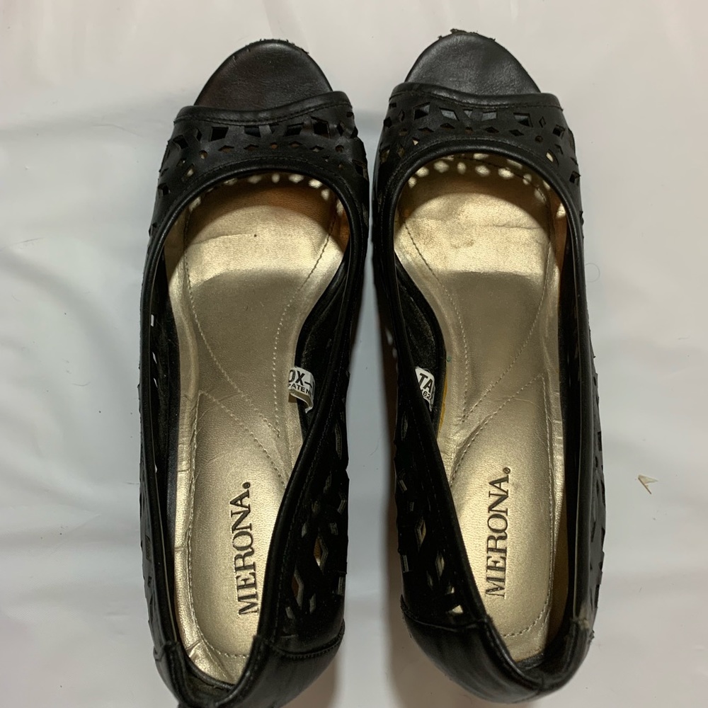 Black peep toe wedges